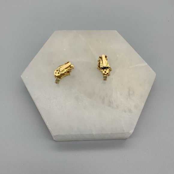Vintage USA Rhinestone Clip on Earrings and Brooch Set. Good Condition. - Picture 3 of 3